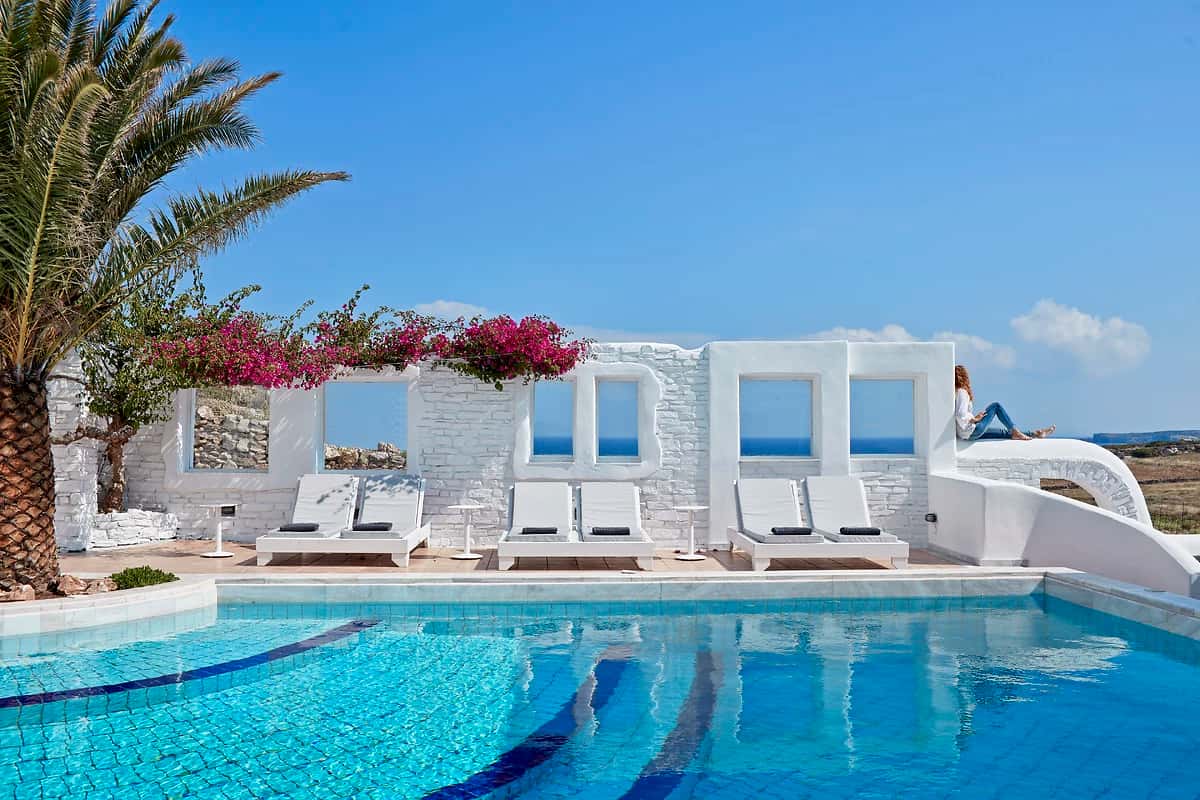 Mr & Mrs White Paros