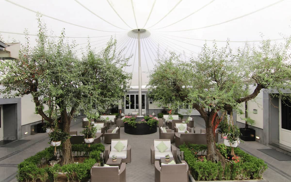Patio, Palazzo Caracciolo Napoli MGallery, Naples, Italie
