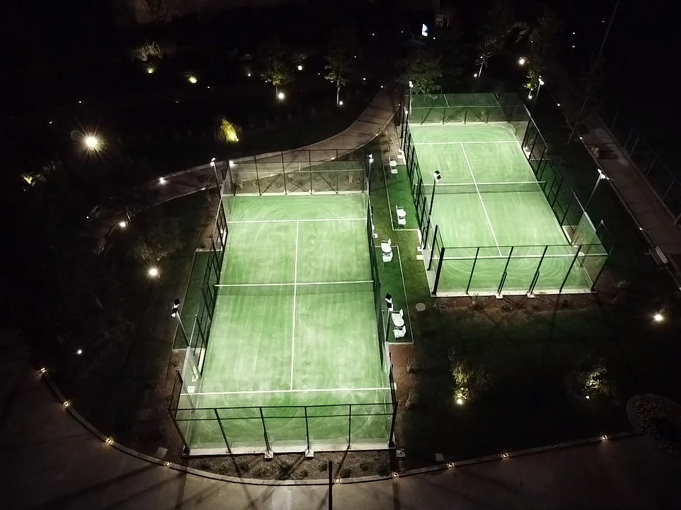 Terrain de tennis, Vivosa Apulia Resort, Pouilles, Italie