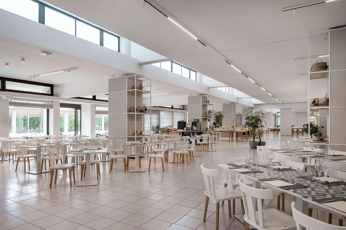 Oasys Restaurant, UNAHOTELS Naxos Beach Sicilia, Sicile, Italie