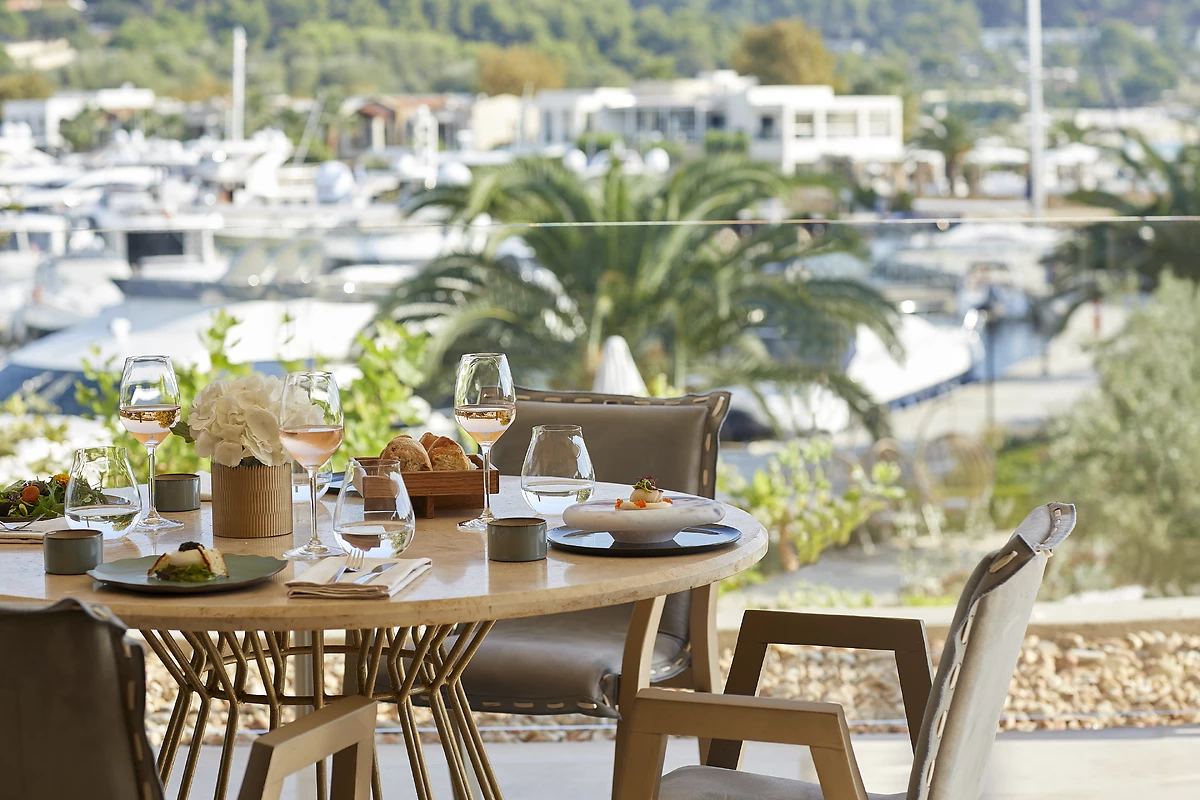 Repas servis dans l'un des restaurants de l'hôtel, Sani Asterias