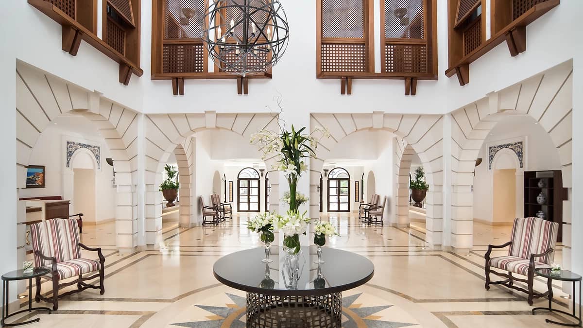 Un des lobbies du ressort, Pine Cliffs, a Luxury Collection Resort, Algarve