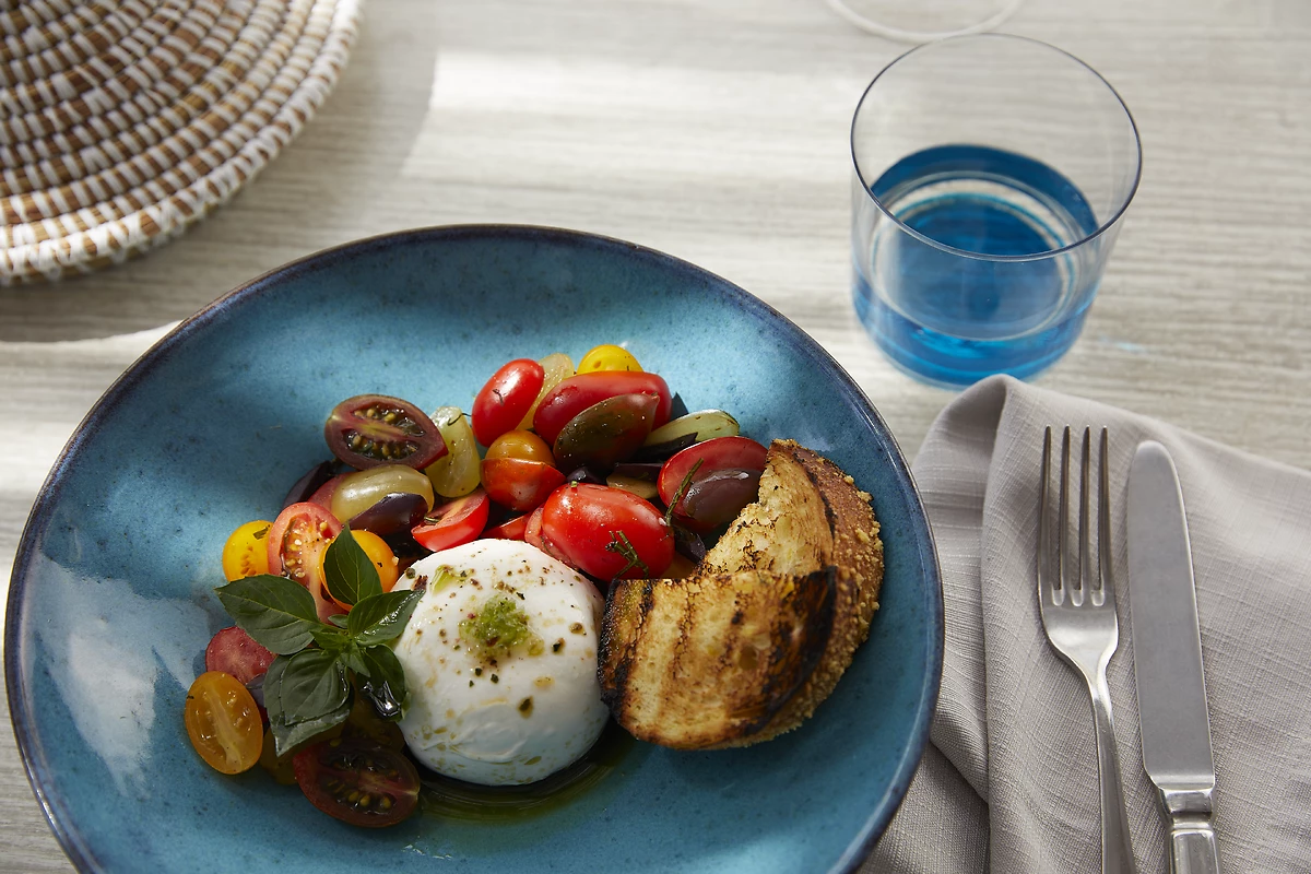 Plat servis dans l'un des restaurants de l'hôtel, Sani Dunes