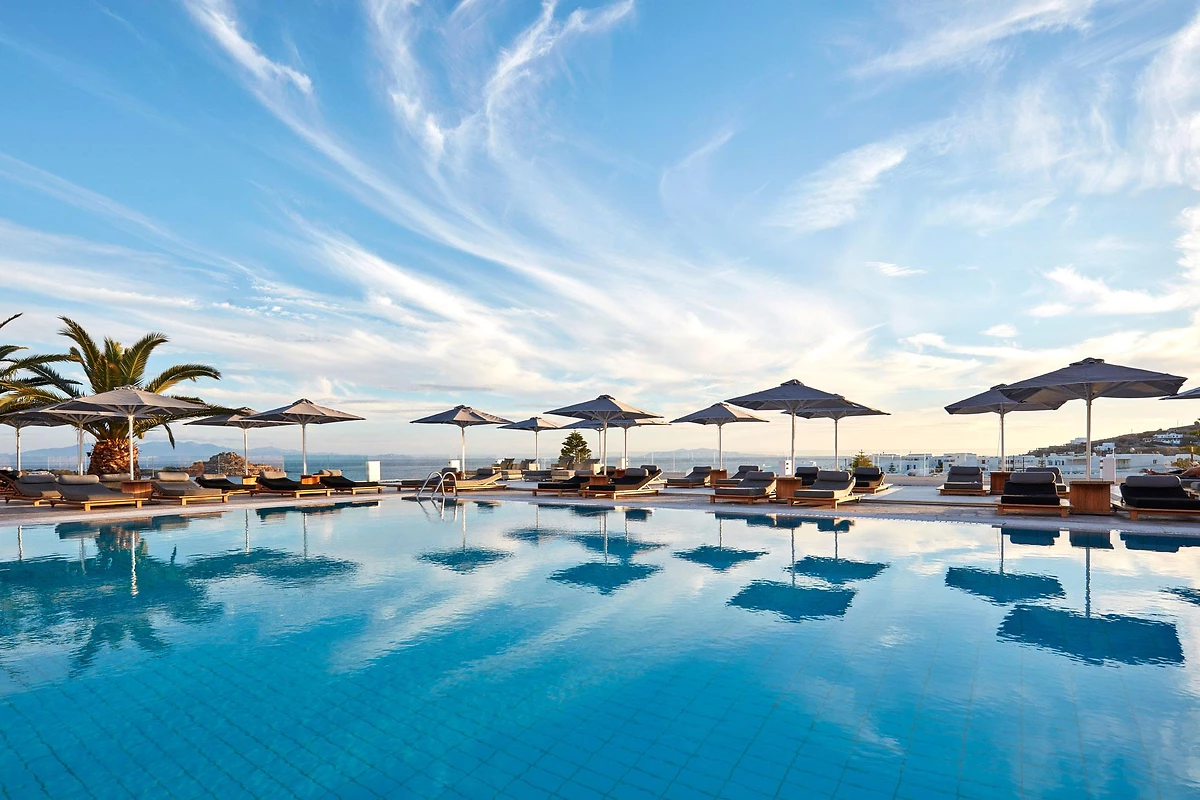 Piscine de l'hôtel, hôtel Myconian Ambassador