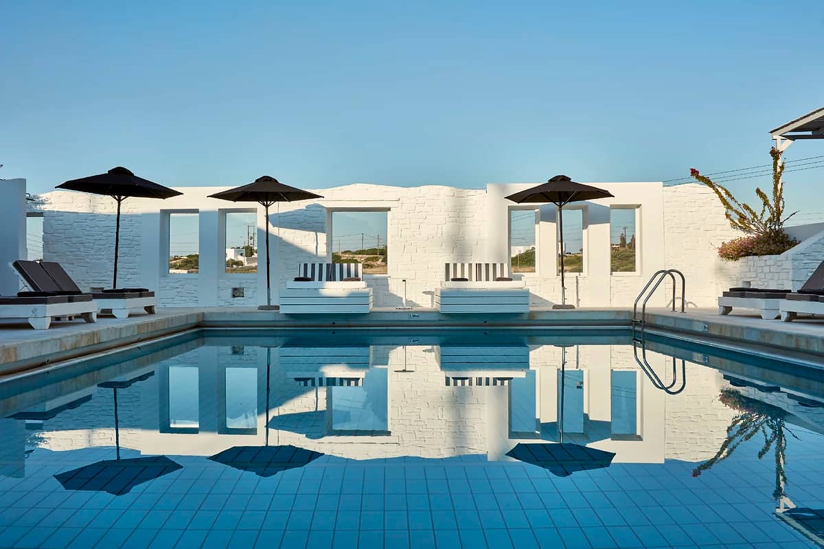 Piscine, Mr & Mrs White Hotel, Paros, Grèce.