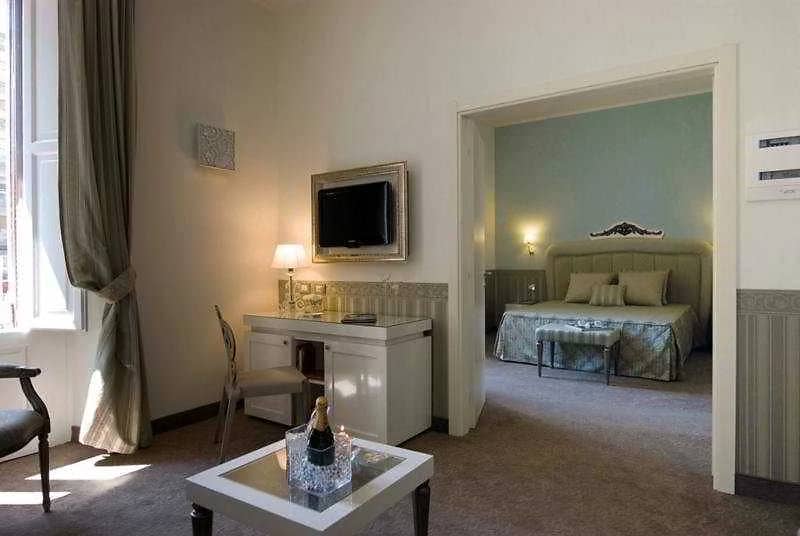 Suite, JR Hotels Oriente Bari, Italie