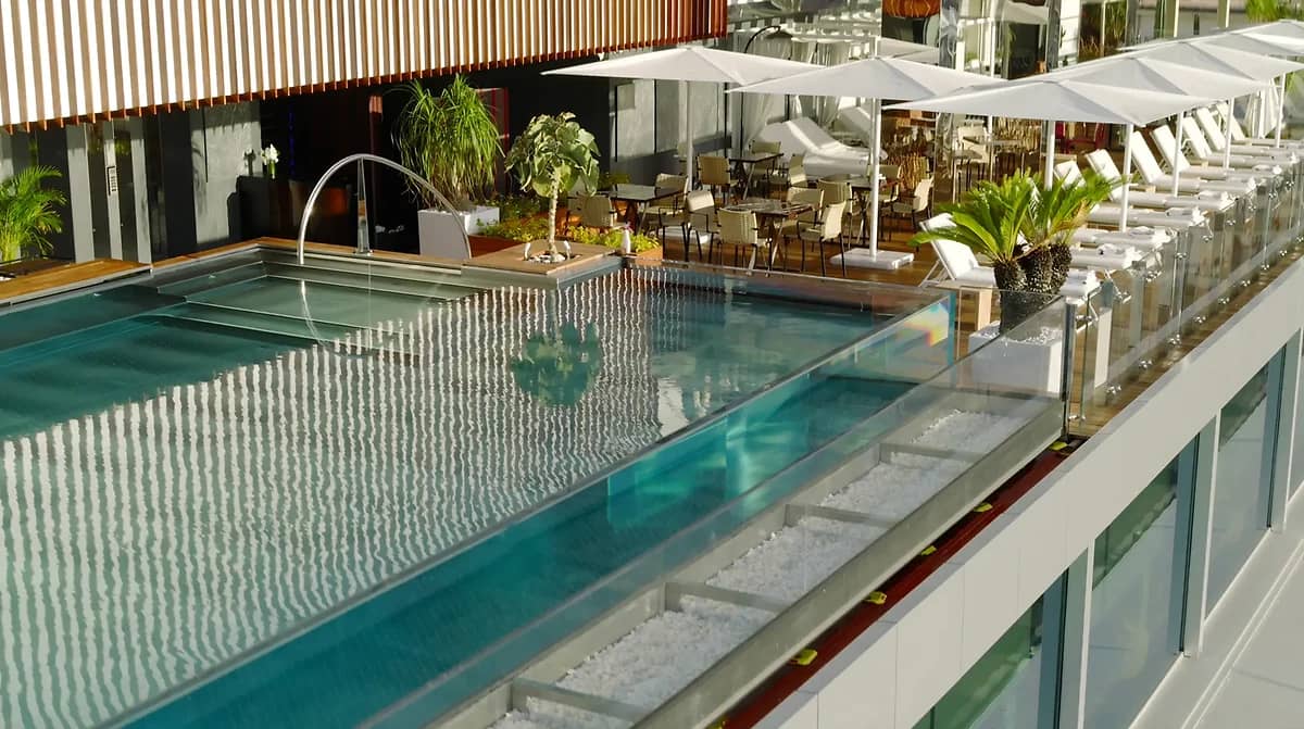 Piscine, Romeo Napoli, Italie