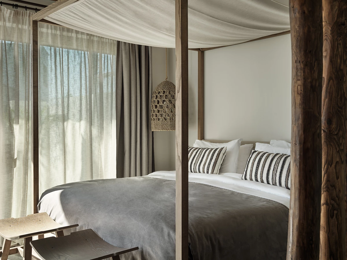 Tropical Zen Bungalow Suite Pool