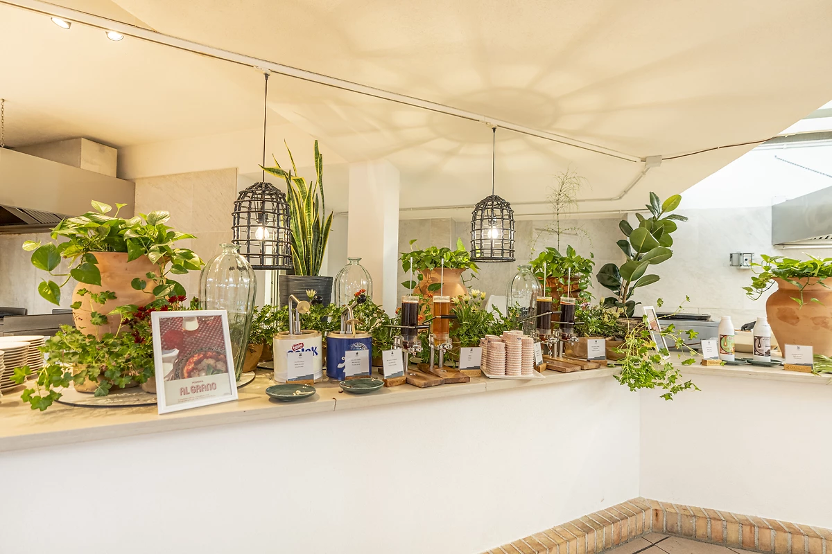 Buffet du petit déjeuner, Mangia's Pollina Resort, Sicile
