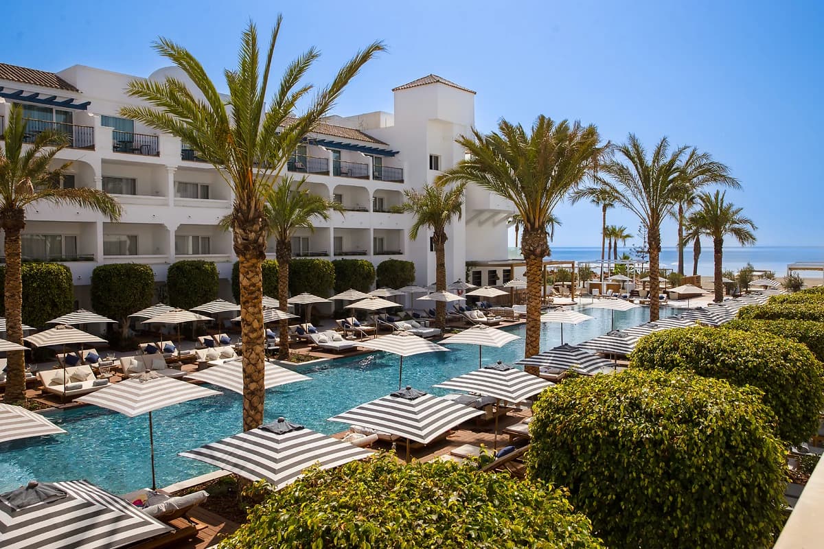 Piscine de l'hôtel METT Hotel & Beach Resort Marbella