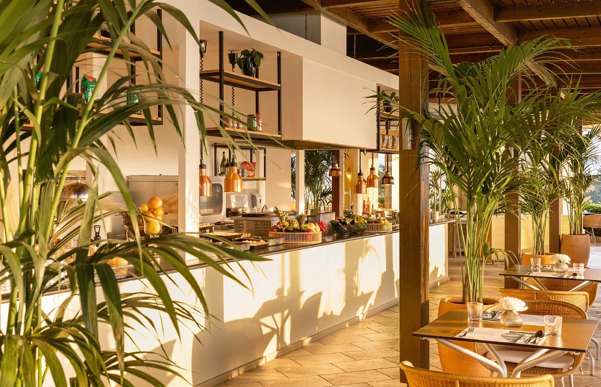 Mediterraneo Restaurant, Grecotel Eva Palace