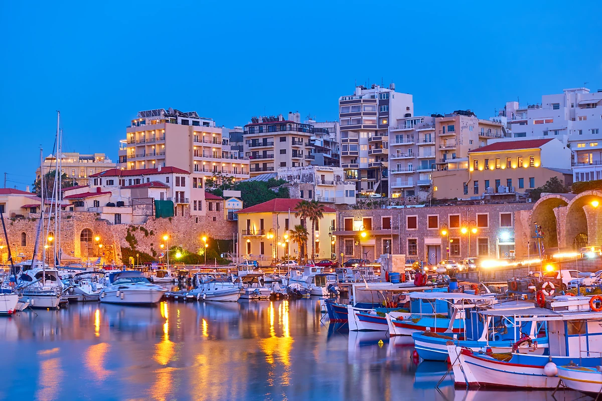 Vue sur Héraklion depuis le port, Crète, Grèce