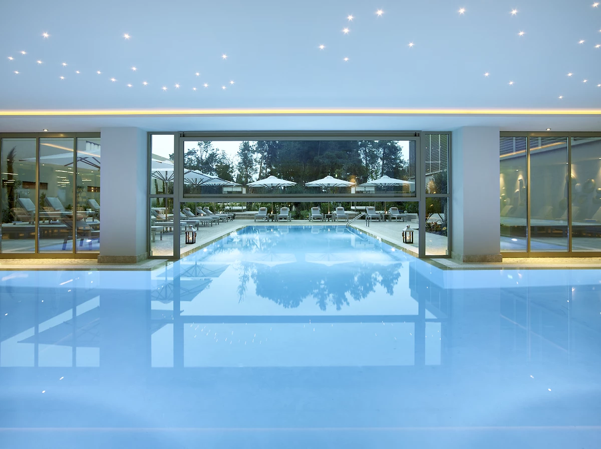Piscine intérieure, Spa de l'hôtel, Ikos Dassia, Corfou, Grèce