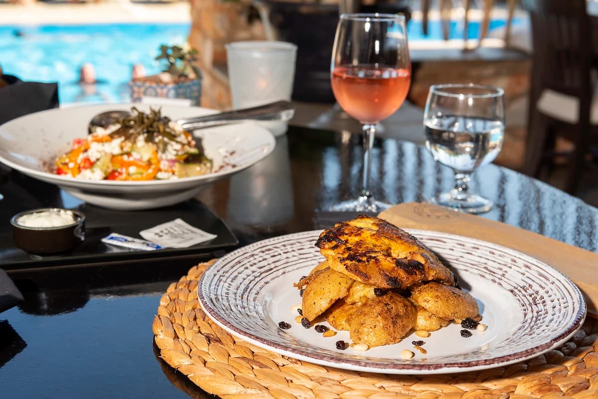 Plats, restaurant de l'hôtel, hôtel Parosland