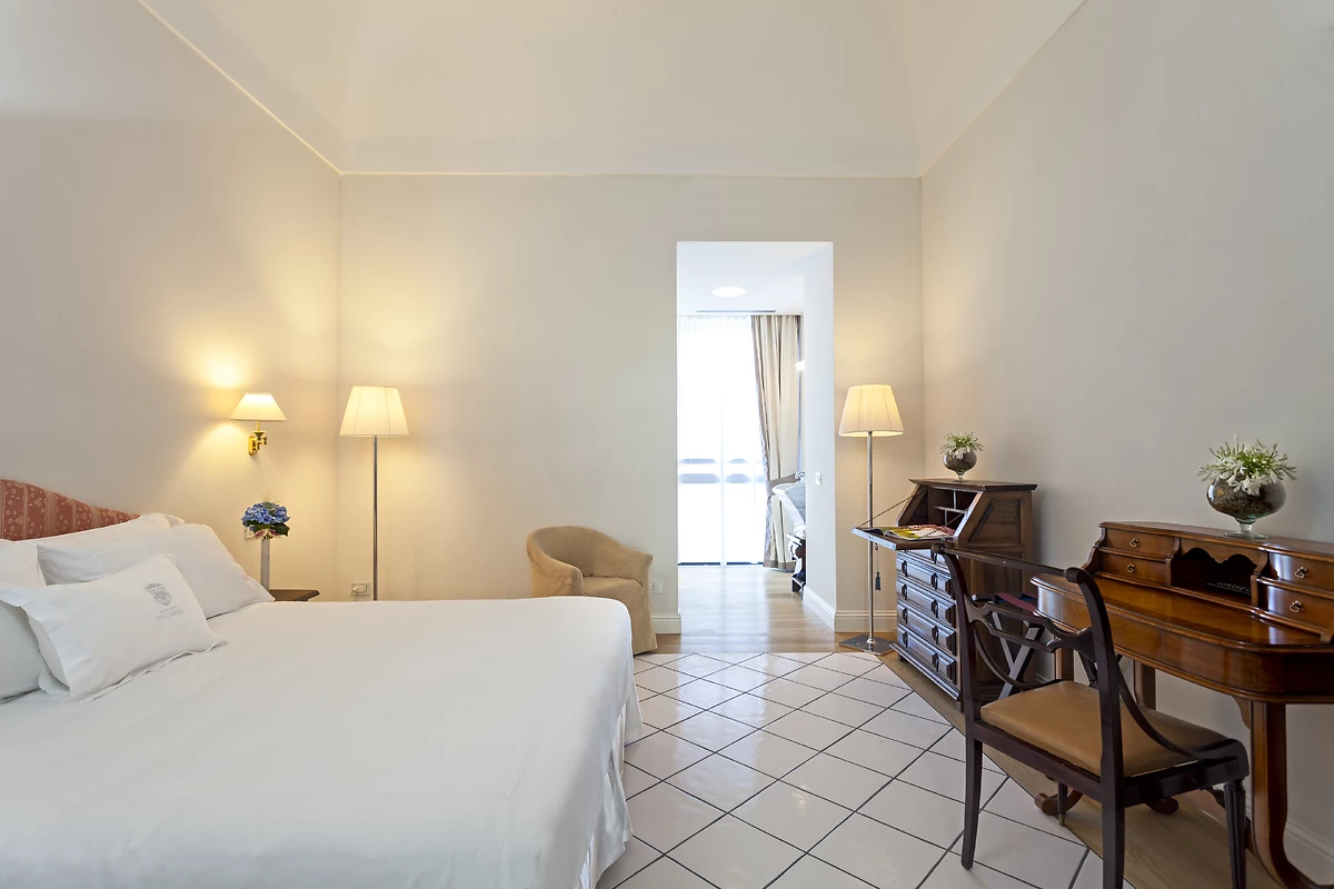 Chambre classique, Grand Hotel Cocumella, Sorrente, Campanie, Italie