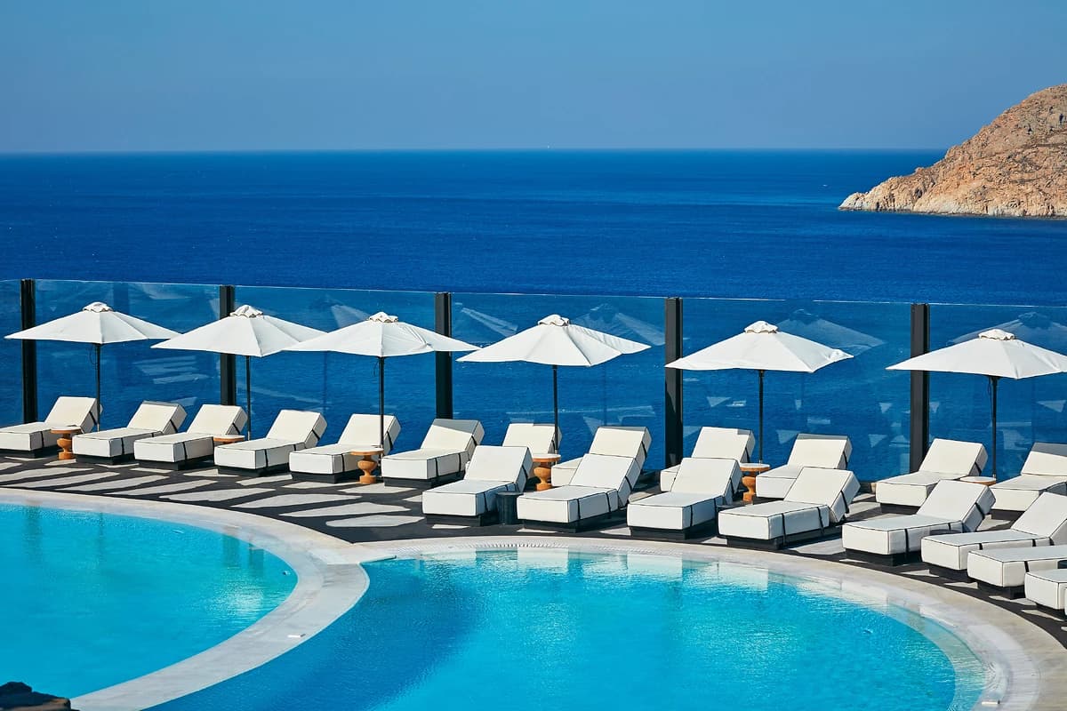 Piscine avec vue sur la mer, Myconian Royal, Mykonos