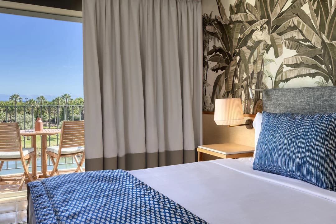 Sapphire Family Retreat