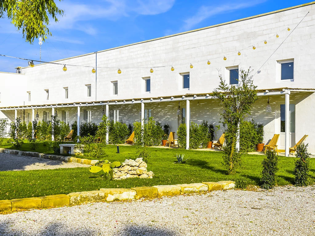 Vue extérieure, Masseria Rauccio, Pouilles, Italie