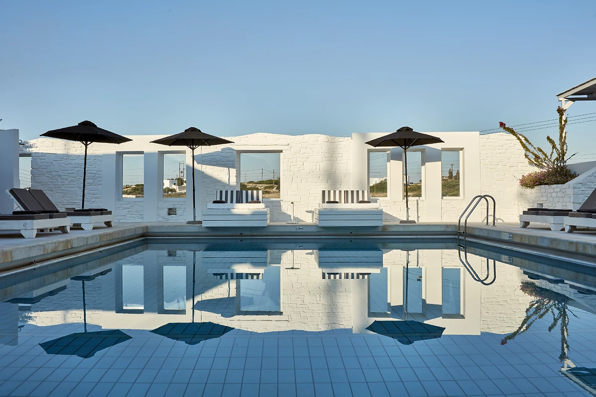Piscine, Mr & Mrs White Hotel, Paros, Grèce.