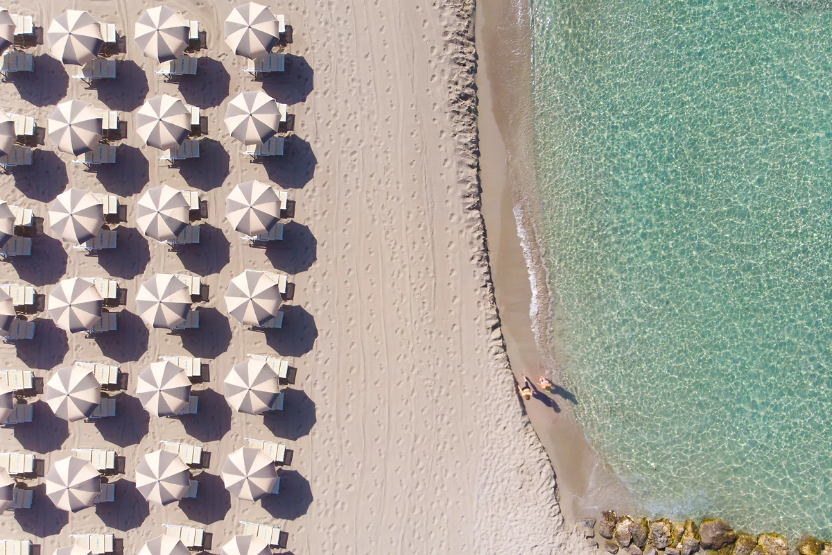 Vue aérienne de la plage de l'hôtel hôtel Masseria Fontanelle