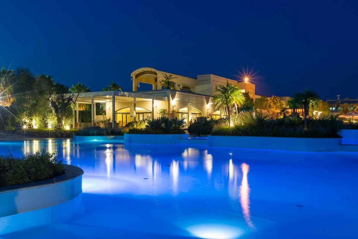 Piscine, Vivosa Apulia Resort, Pouilles, Italie