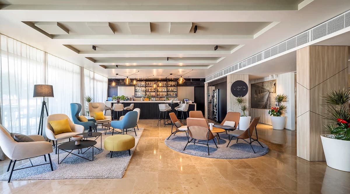 Un des bars de l'hôtel, Valamar Tirena Hotel