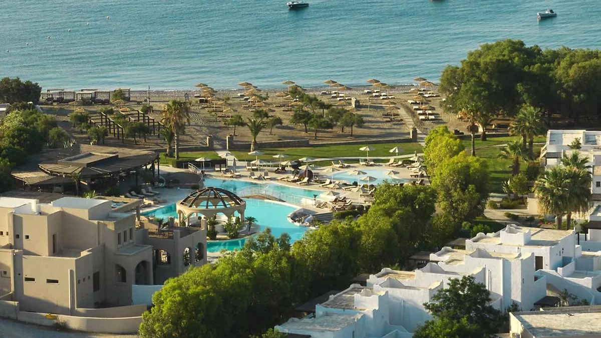 Vue extérieure de l'hôtel, hôtel Lindian Village Beach Resort, Curio Collection