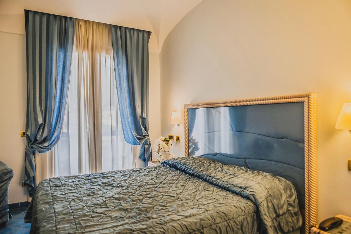 Chambre standard, Aragona Palace Hotel & Spa, Ischia, Italie