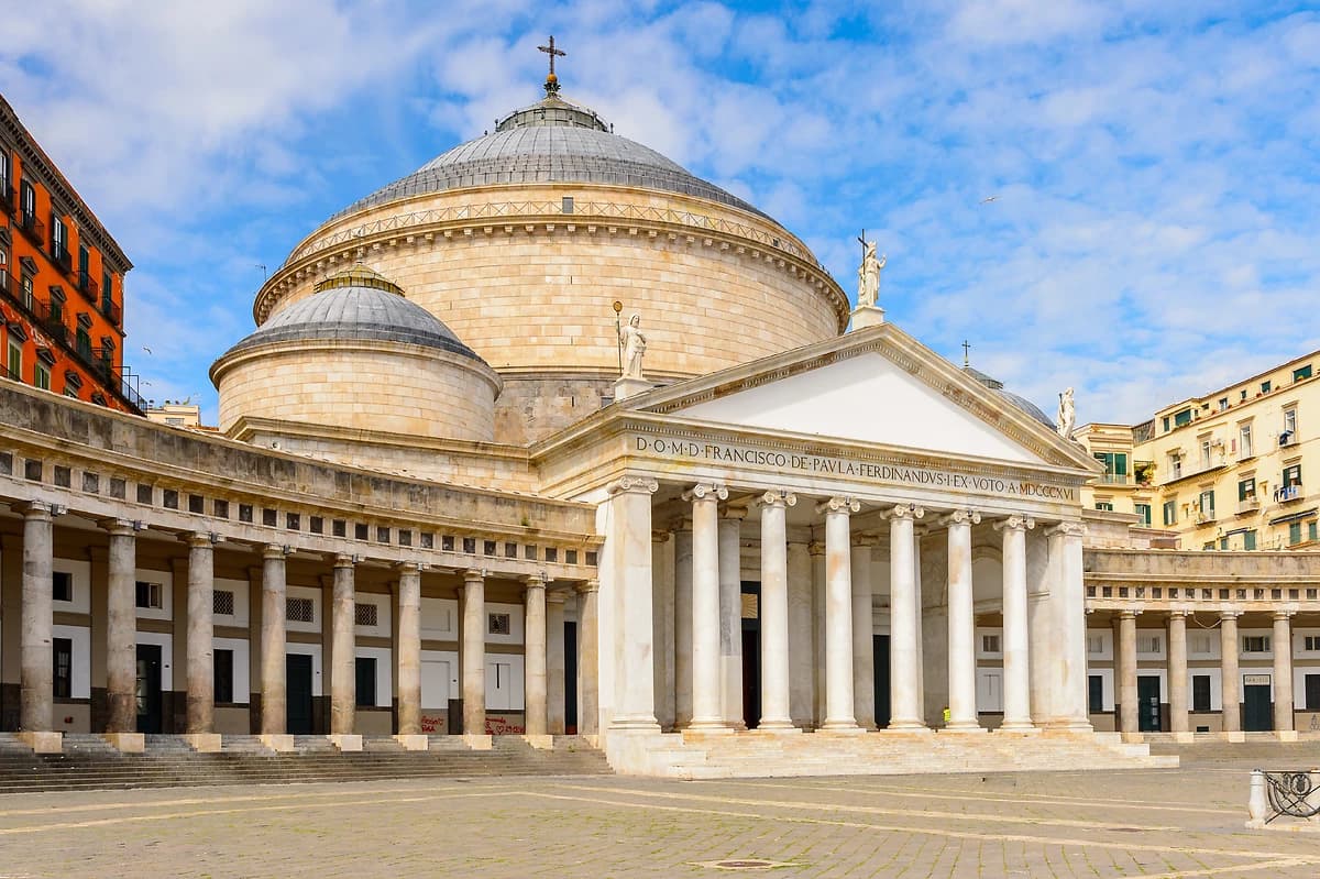 Basilique san francesco di paola, Piazza del Plebiscito, Naples, Italie