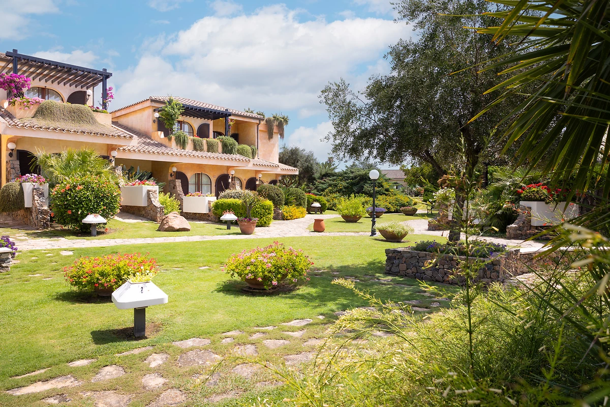 Jardin,  Hotel Baia di Nora, Sardaigne, Italie