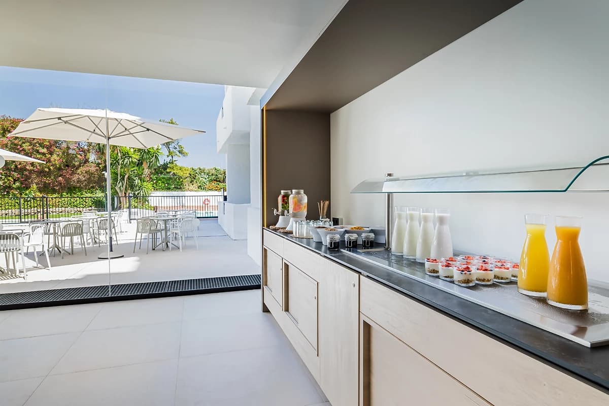 Breeze, Bar, Occidental Puerto Banús, Málaga, Espagne