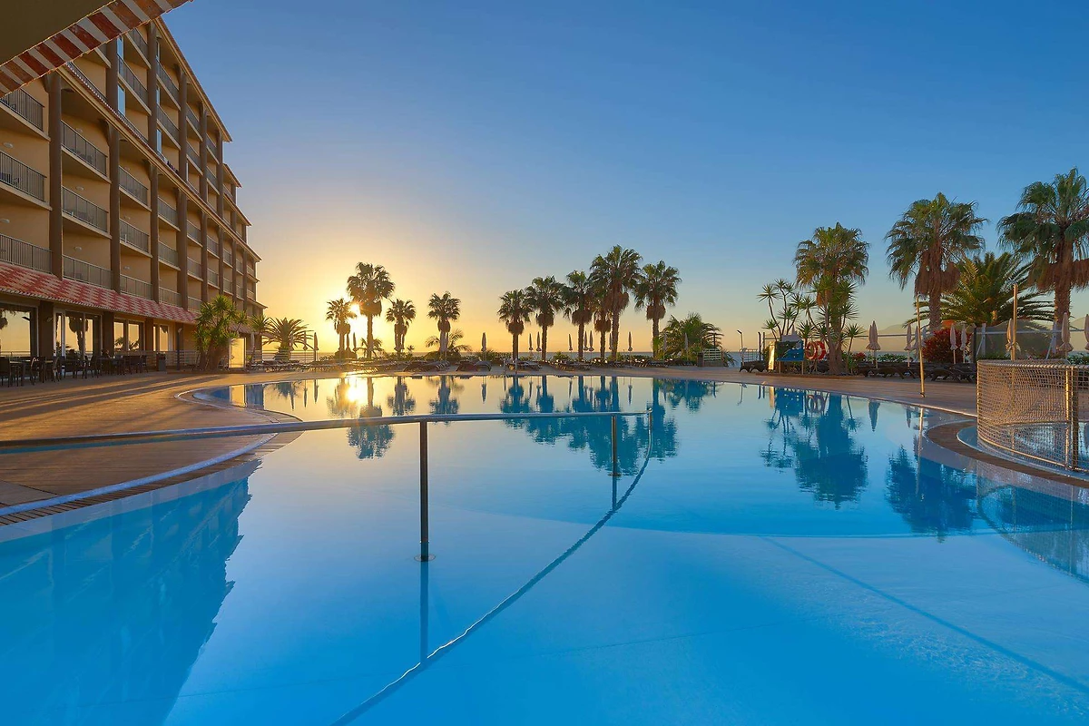 Piscine de l'hôtel, The Views Oásis, Madère, Portugal