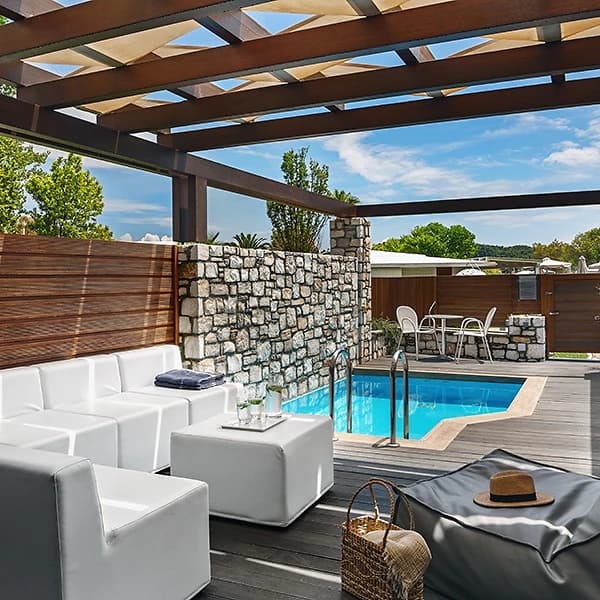 Suite 2 chambres piscine privée