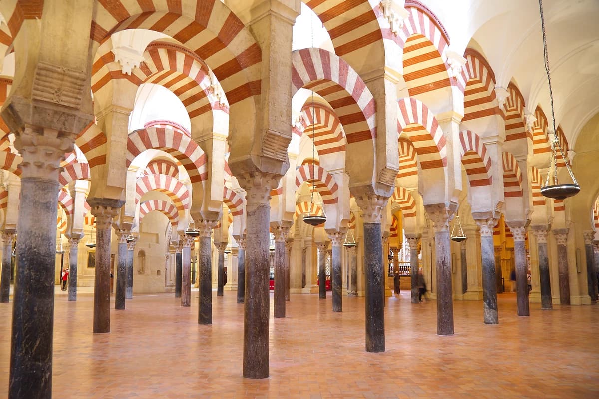 Intérieur de la Grande Mosquée de Cordoue