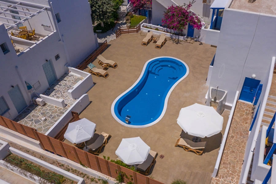 Vue aérienne de la piscine, Apollon Rooms