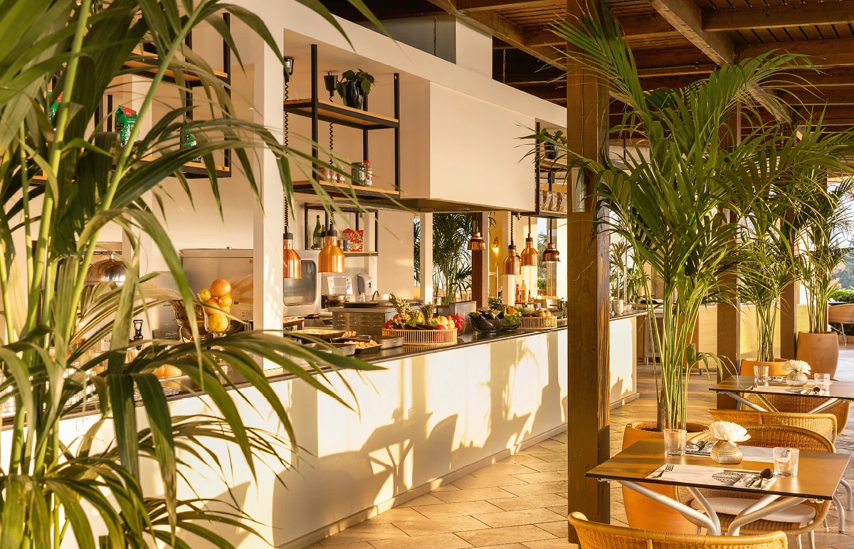 Mediterraneo Restaurant, Grecotel Eva Palace