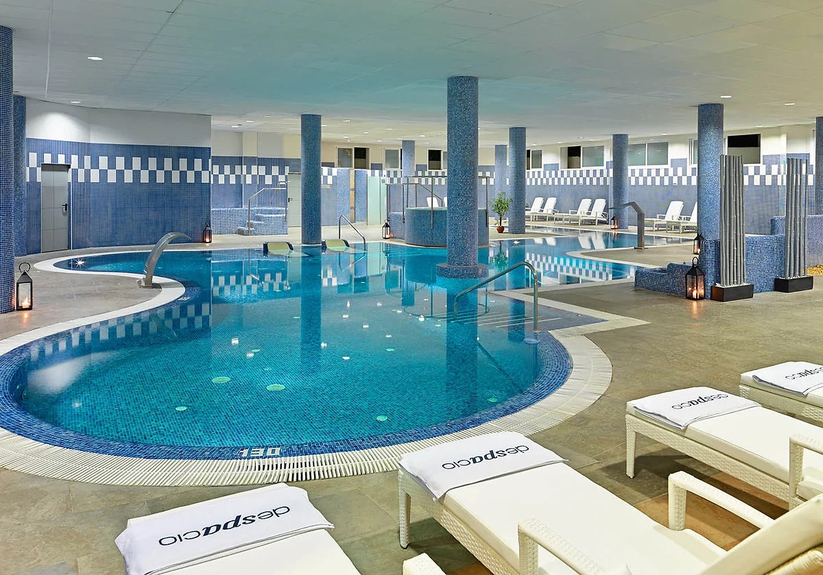 Piscine du Spa, H10 Estepona Palace, Costa del Sol, Espagme