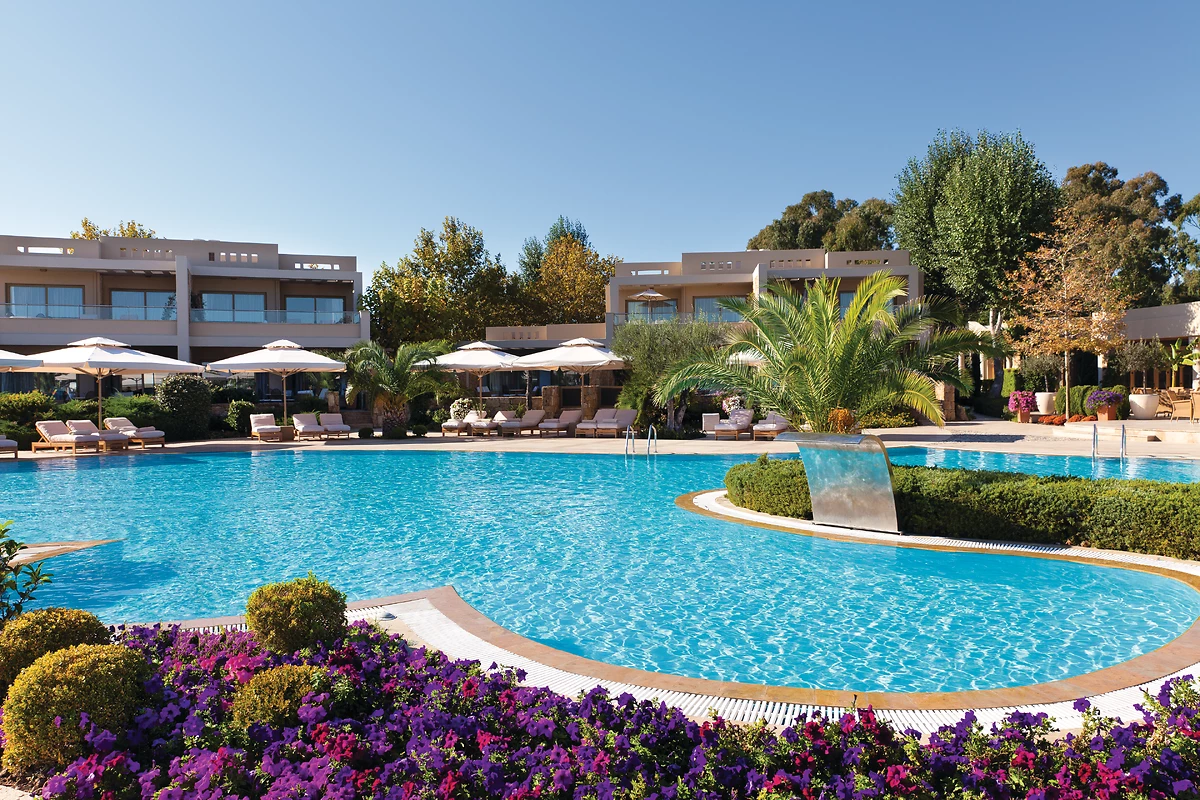Piscine de l'hôtel, Sani Astarias