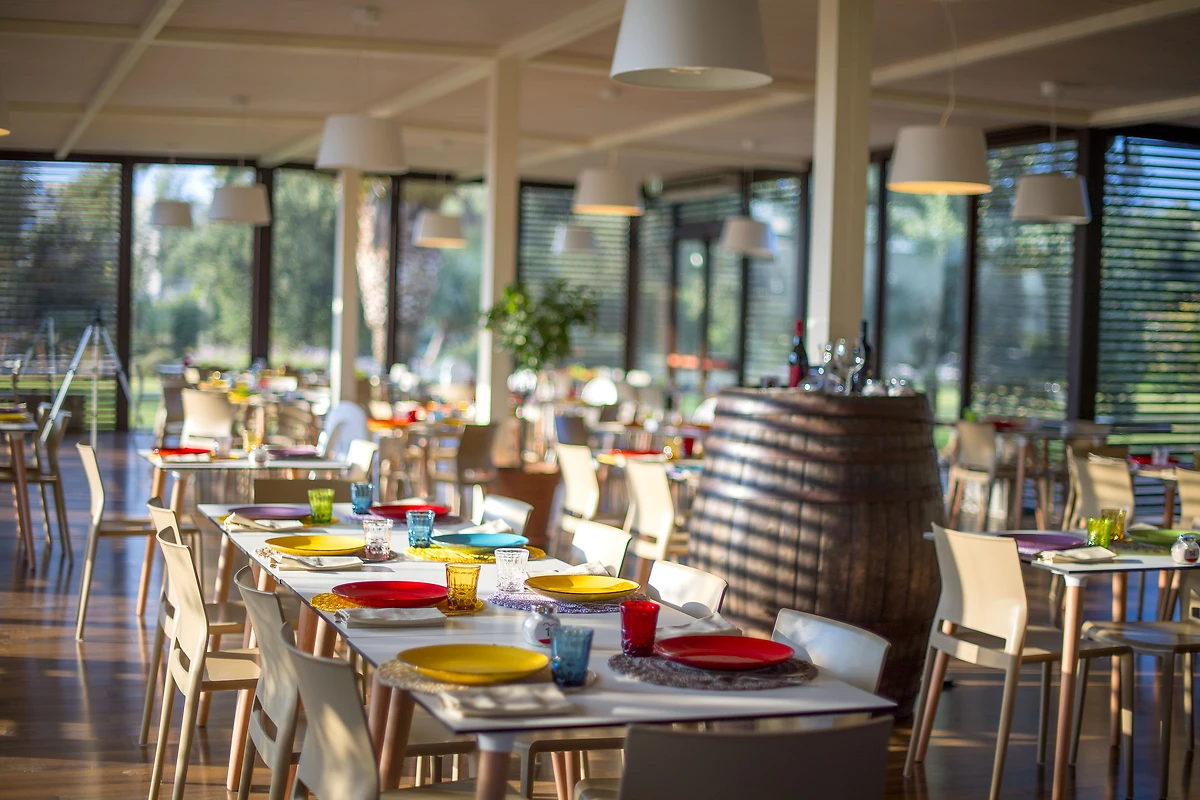 Restaurant de l'hôtel, VOI Arenella Resort