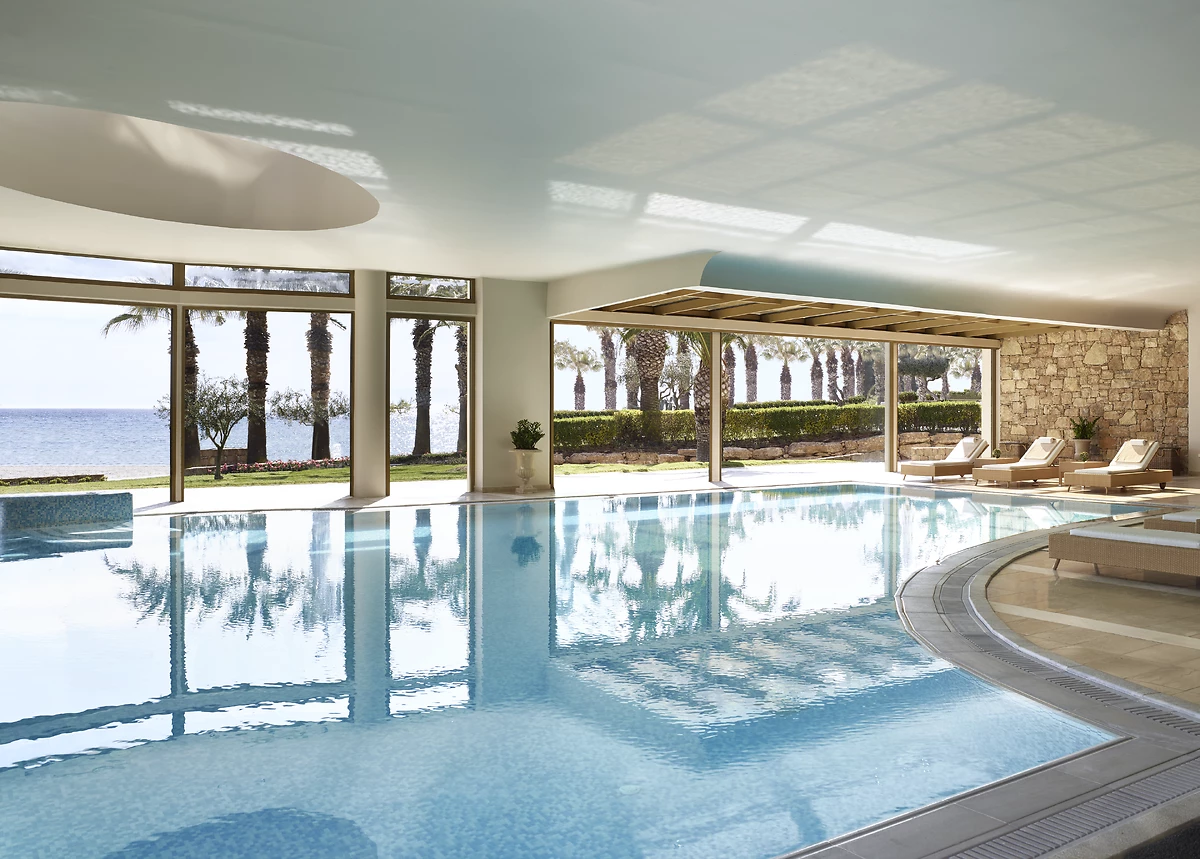 Piscine intérieure, spa de l'hôtel, Sani Beach