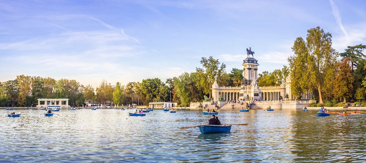 Lac du Parc du Retiro, Madrid, Espagne