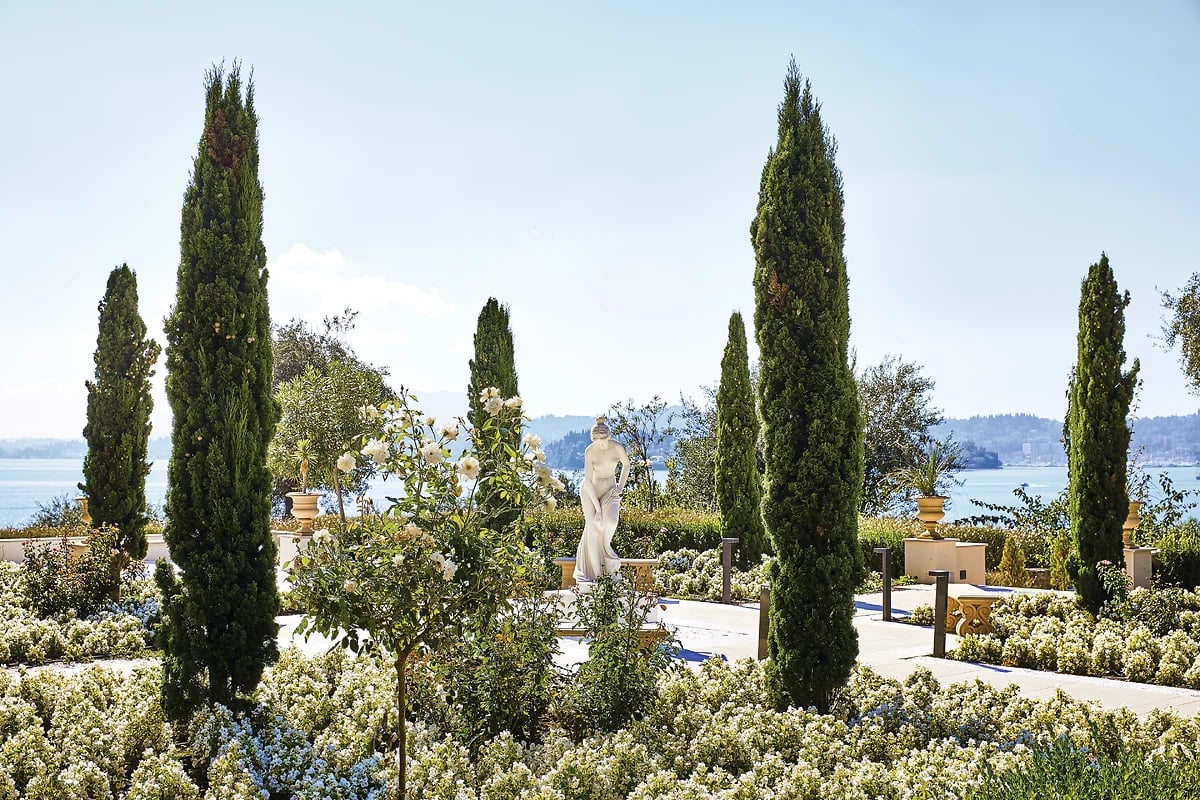 Jardins et statue d'Aphrodite, Corfu Imperial, A Grecotel Resort to Live