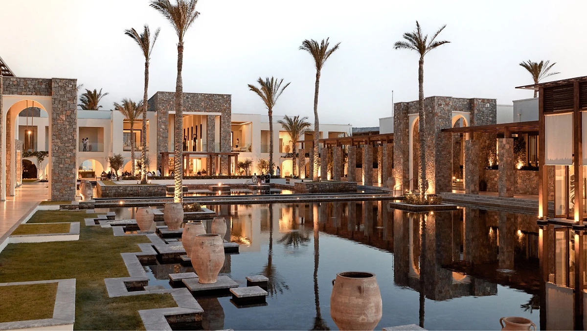 Vue sur l'hôtel et son lagon, Amirandes - A Grecotel Resort to Live , Crète, Grèce