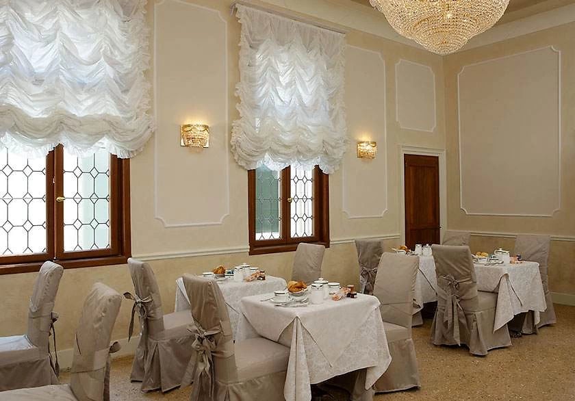 Restaurant de l'hôtel, hôtel Ca' dei Conti