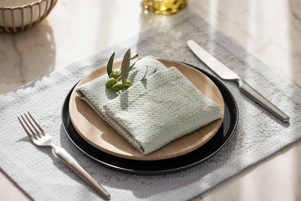 Table dressée, restaurant de l'hôtel, hôtel O&O Kéa Island