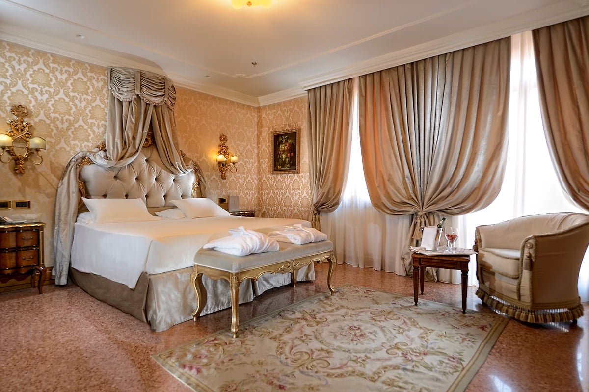Chambre deluxe, Hôtel Ai Reali, Venise, Italie.