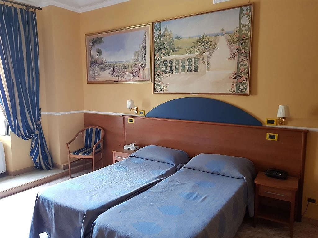 Chambre supérieure, Hôtel Kennedy, Rome, Italie