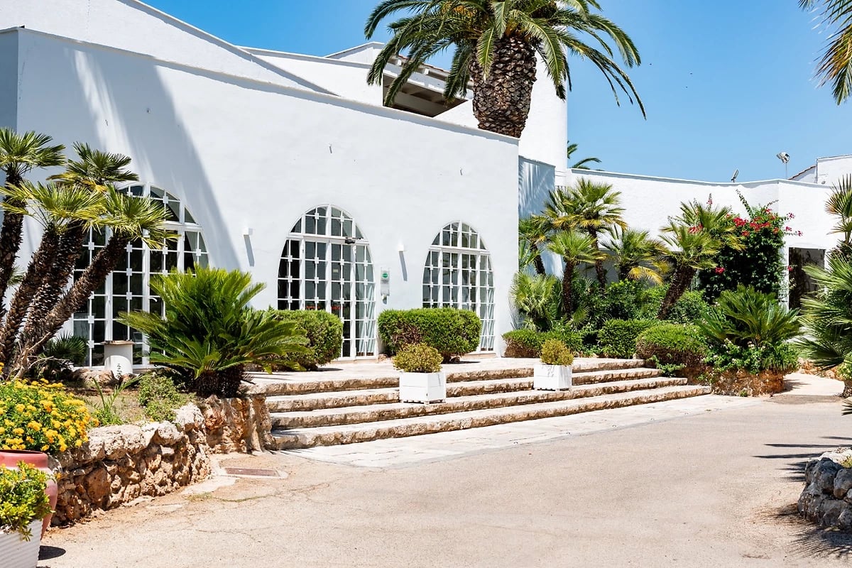 Entrée, Ostuni a Mare, Pouilles, Italie