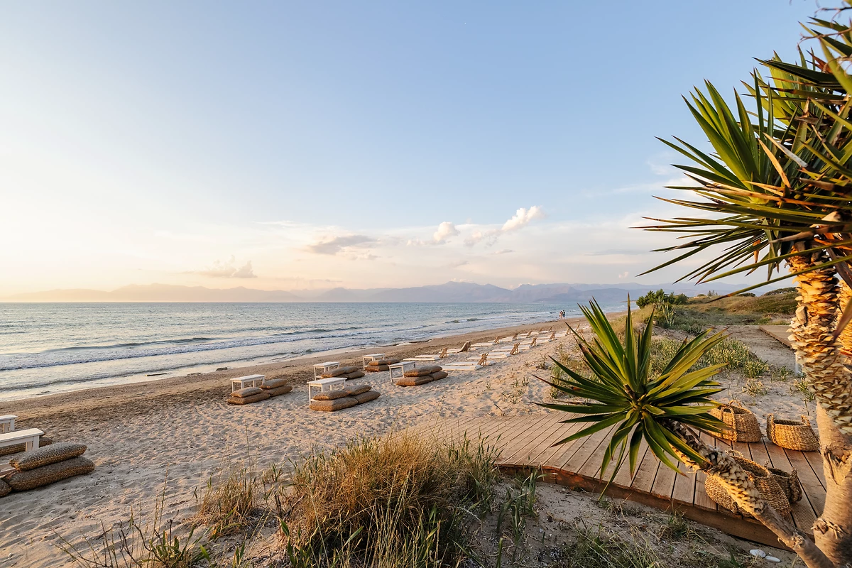 Plage, Grecotel LUX ME Costa Botanica, Corfou, Grèce