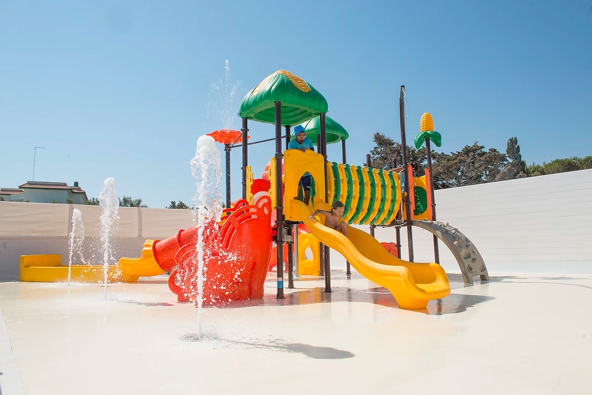 Toboggan, Aire de jeux, Hôtel Del Levante, Pouilles